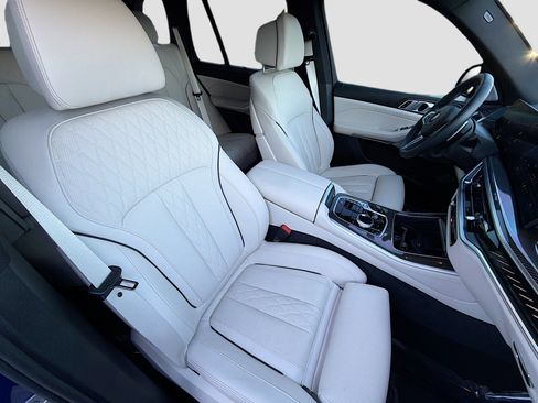 Used 2025 BMW X5 M60i image 14