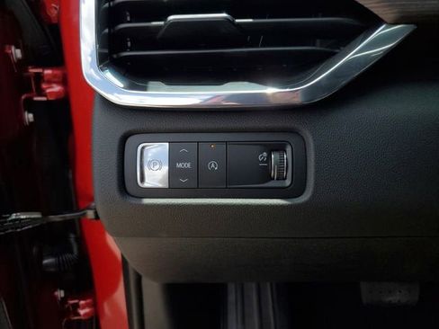 New 2026 GMC Acadia Denali w/ Super Cruise Package FWD image 29