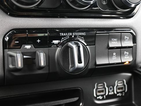 Used 2022 RAM 1500 Laramie image 30