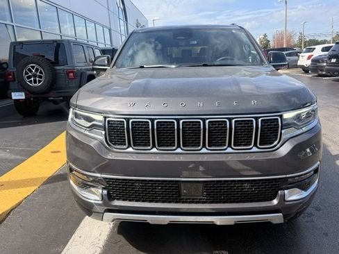 Used 2024 Jeep Wagoneer Series II w/ Flexible Seating Group image 2