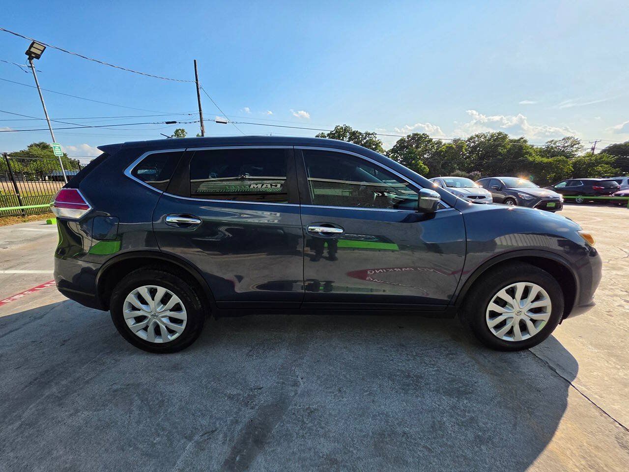 Used 2014 Nissan Rogue S FWD image 13