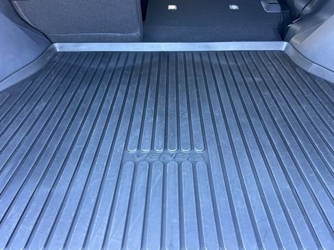 Certified 2024 Toyota Venza XLE image 19