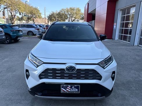 Used 2020 Toyota RAV4 XSE image 16