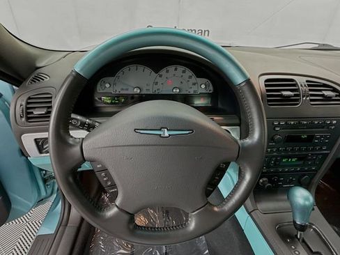 Used 2002 Ford Thunderbird image 11