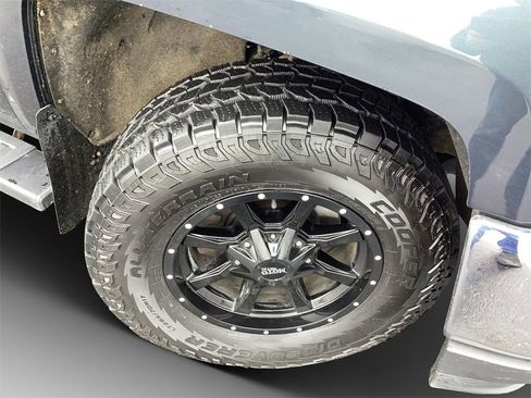 Used 2018 Chevrolet Silverado 1500 LT w/ All Star Edition image 31