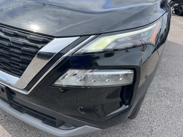 Used 2023 Nissan Rogue SV AWD/4WD image 9