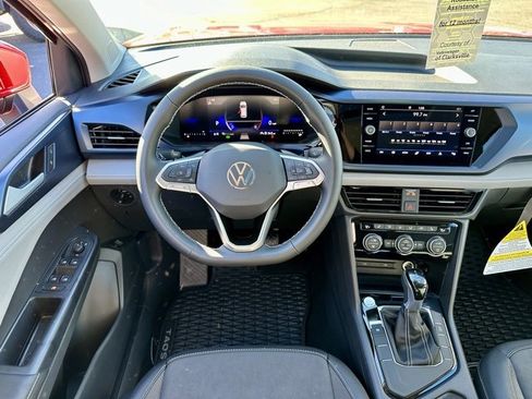 New 2024 Volkswagen Taos SE image 15