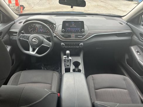 Used 2026 Nissan Altima 2.5 SV FWD image 28
