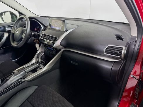 Used 2019 Mitsubishi Eclipse Cross LE image 28