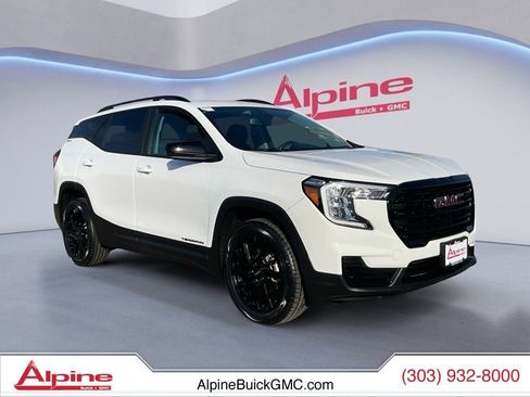 Used 2023 GMC Terrain SLE w/ Driver Convenience Package image 7