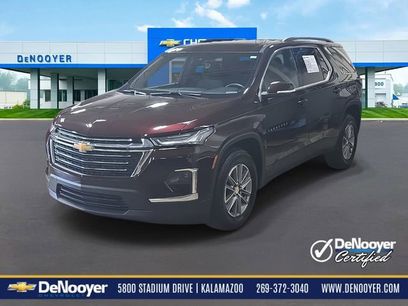 Used 2023 Chevrolet Traverse LT