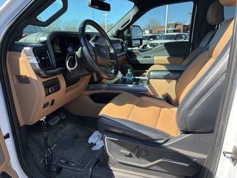 Used 2024 Ford F350 Lariat image 5