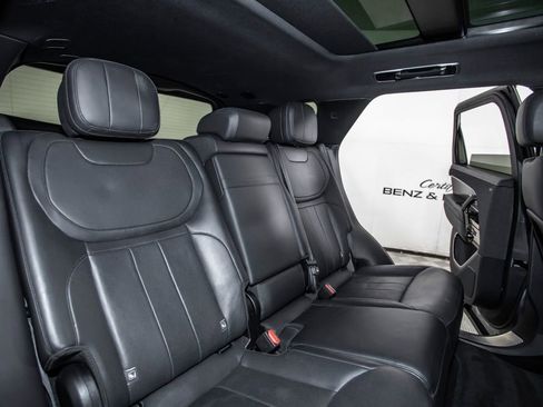 Used 2023 Land Rover Range Rover Sport SE image 17