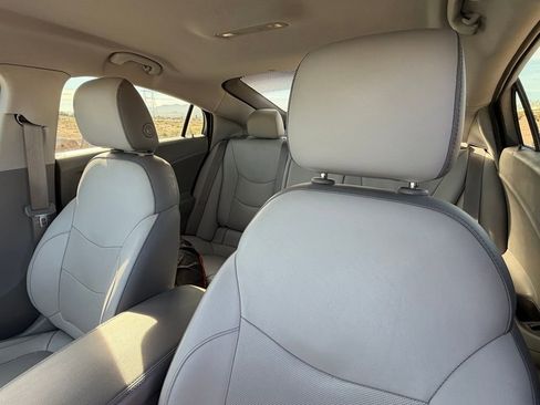 Used 2018 Chevrolet Volt LT w/ LT Driver Confidence Package image 18