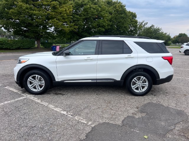 Used 2023 Ford Explorer XLT w/ Equipment Group 202A AWD/4WD image 6