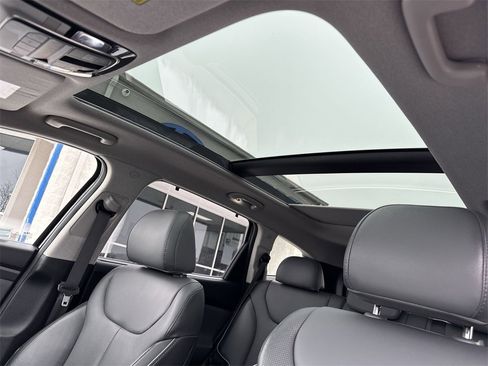 Used 2021 Hyundai Santa Fe Limited image 17