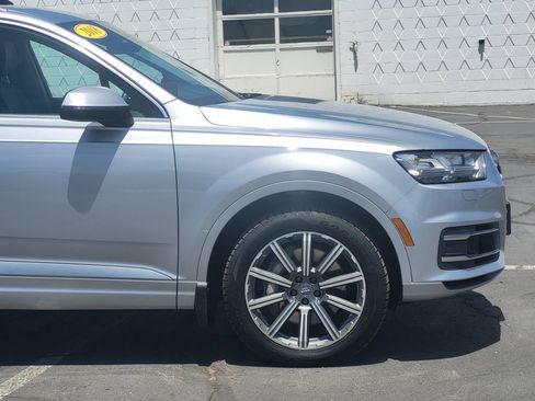 Used 2018 Audi Q7 3.0T Prestige w/ Prestige Package AWD/4WD image 9