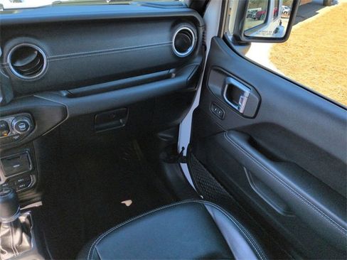 Certified 2023 Jeep Wrangler Unlimited Sahara w/ Cold Weather Group image 16