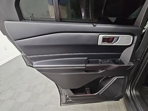 Used 2020 Ford Explorer ST w/ ST Street Pack image 35