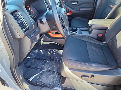 Certified 2022 Nissan Frontier PRO-4X w/ Off-Road Protection Package image 7