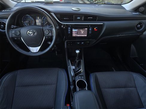 Used 2019 Toyota Corolla SE image 14