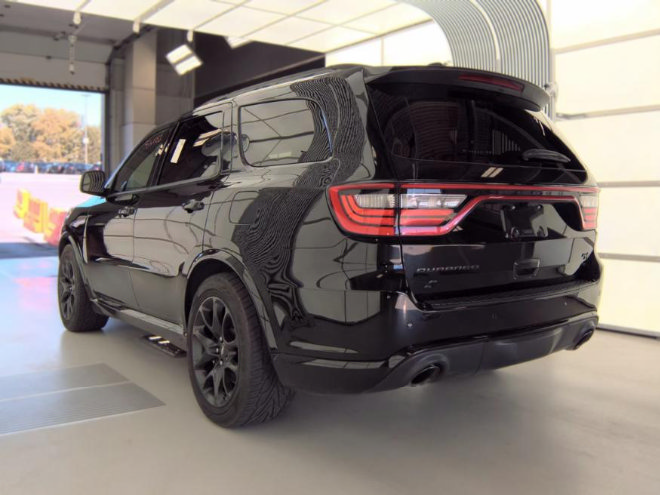 Used 2021 Dodge Durango R/T w/ Tow 'N Go Group AWD/4WD image 6