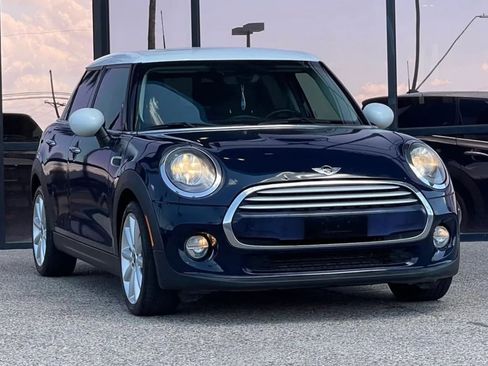 Used 2015 MINI Cooper 4-Door Hardtop image 19