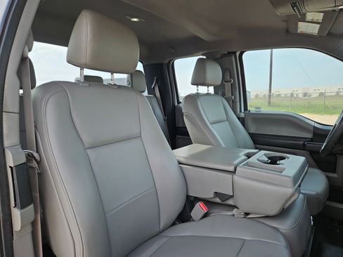 Used 2017 Ford F250 XL w/ Power Equipment Group image 29