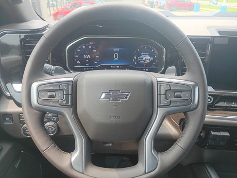 New 2025 Chevrolet Silverado 1500 LT Trail Boss w/ Convenience Package II AWD/4WD image 17