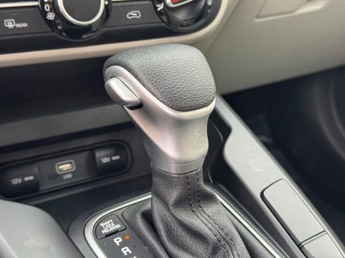 Certified 2024 Kia Soul LX FWD image 20