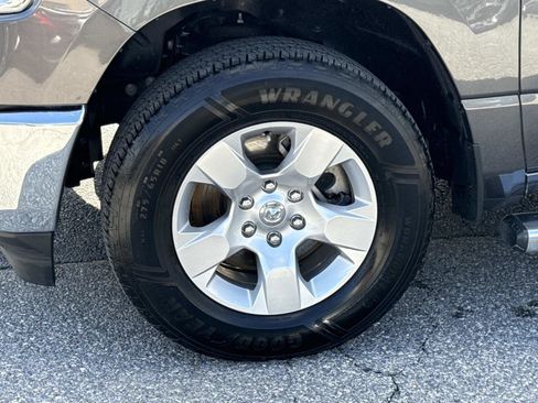 Used 2020 RAM 1500 Big Horn AWD/4WD image 30
