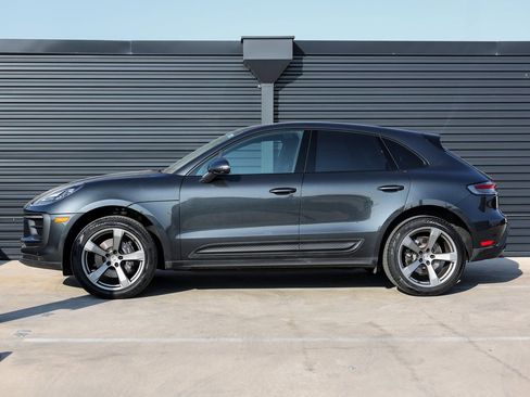 Certified 2026 Porsche Macan image 2