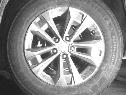 Used 2025 Chevrolet Equinox LT FWD image 14