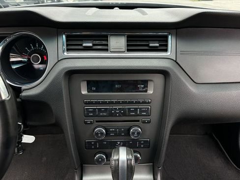 Used 2013 Ford Mustang Coupe RWD image 15