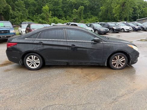 Used 2013 Hyundai Sonata GLS w/ Popular Equipment Pkg FWD image 9