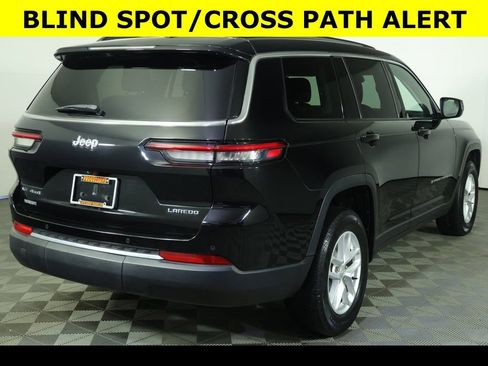 Used 2022 Jeep Grand Cherokee L Laredo w/ Luxury Tech Group I image 12