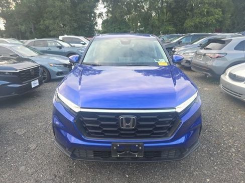 Used 2023 Honda CR-V LX image 1
