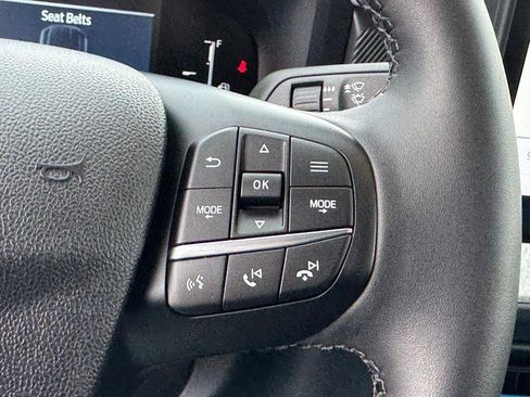 Used 2025 Ford Maverick XLT w/ XLT Luxury Package image 18