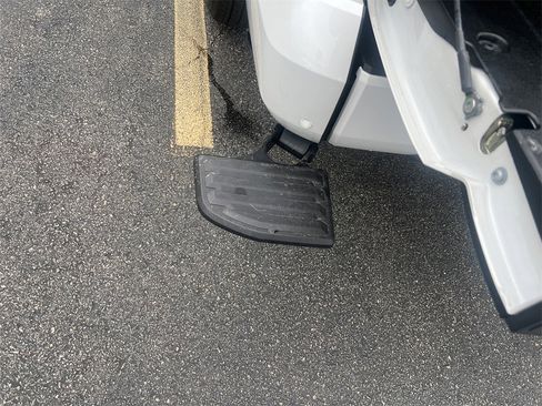 New 2024 Toyota Tundra Platinum image 25