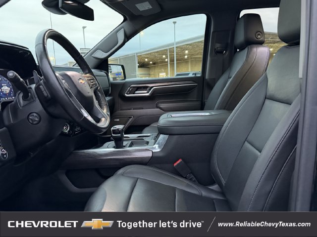 Used 2022 Chevrolet Silverado 1500 LTZ AWD/4WD image 31