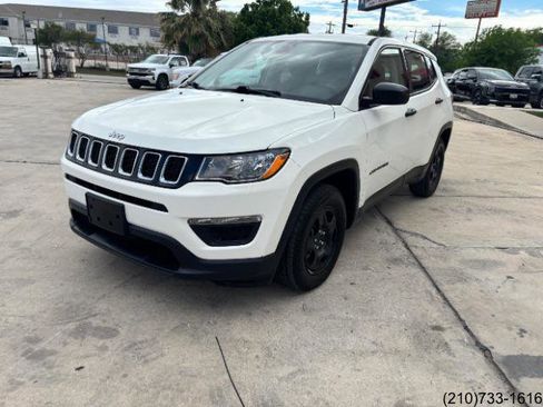 Used 2018 Jeep Compass Sport image 3