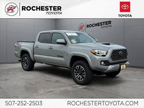 Certified 2021 Toyota Tacoma TRD Sport w/ TRD Premium Sport Package AWD/4WD image 32