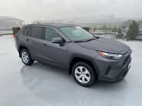 Certified 2024 Toyota RAV4 LE AWD/4WD image 28