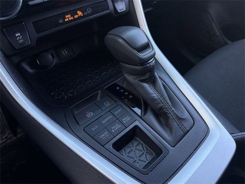 Used 2025 Toyota RAV4 LE image 20