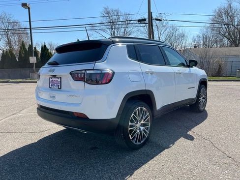 Used 2023 Jeep Compass Limited w/ Elite Group image 5