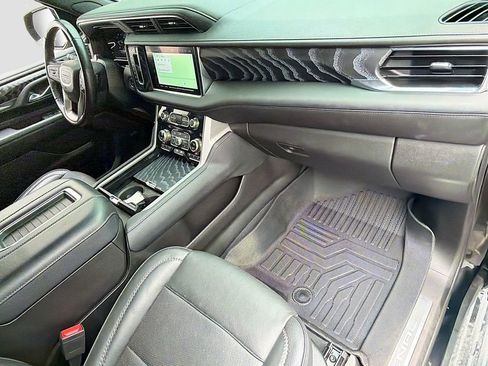Used 2023 GMC Yukon Denali w/ Denali Reserve Package AWD/4WD image 29