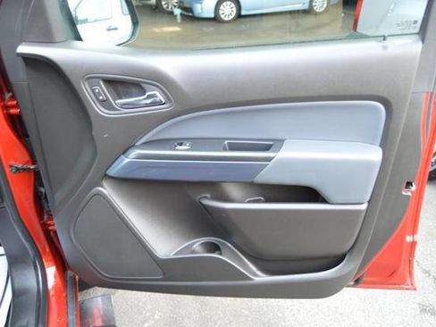 Used 2015 Chevrolet Colorado Z71 image 31