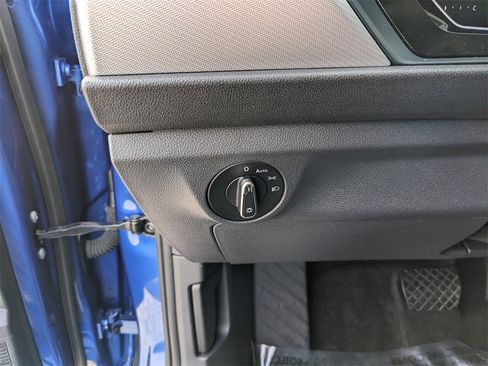 Certified 2024 Volkswagen Jetta S image 29