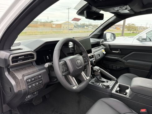 New 2026 Toyota Tacoma Limited AWD/4WD image 9