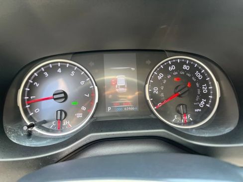 Used 2019 Toyota RAV4 XLE Premium FWD image 20